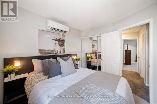 1617 Norwill Crescent, Oshawa (Samac), ON - Indoor Photo Showing Bedroom