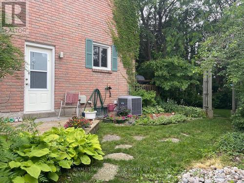 18 Corneil Street, Kawartha Lakes (Lindsay), ON - Outdoor