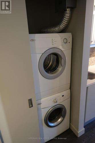 609 - 25 Oxley Street, Toronto (Waterfront Communities), ON - Indoor Photo Showing Laundry Room