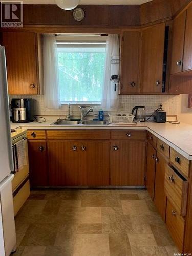 216 Second Avenue W, Hafford, SK - Indoor Photo Showing Kitchen