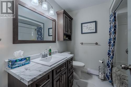 14 Invermore Place, Cbs, NL - Indoor Photo Showing Bathroom