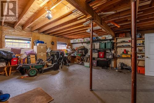 14 Invermore Place, Cbs, NL - Indoor Photo Showing Garage