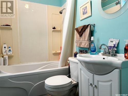 1212 98Th Street, North Battleford, SK - Indoor Photo Showing Bathroom