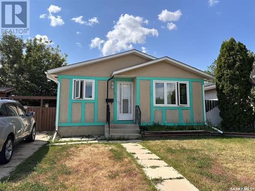 951 Confederation Drive, Saskatoon, SK - Outdoor