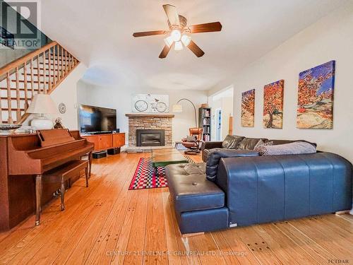 189 Farah Avenue, Temiskaming Shores, ON - Indoor Photo Showing Living Room With Fireplace