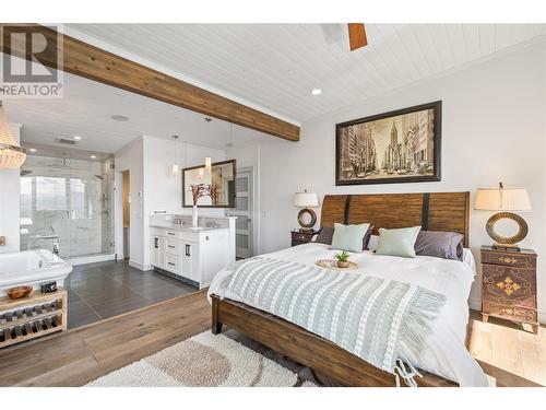 2740 Lakeview Road, West Kelowna, BC - Indoor Photo Showing Bedroom