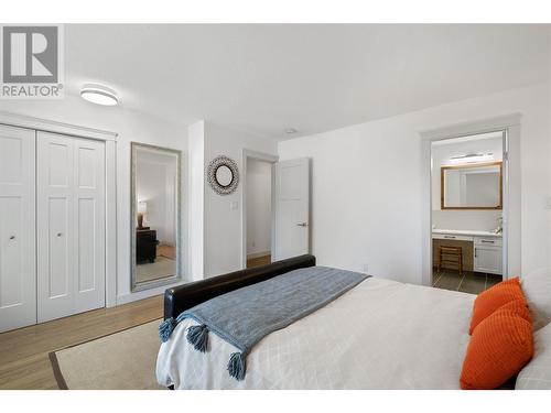 2740 Lakeview Road, West Kelowna, BC - Indoor Photo Showing Bedroom