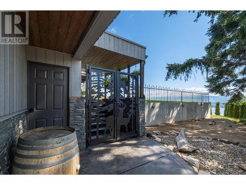 2740 Lakeview Road, West Kelowna, BC - Outdoor