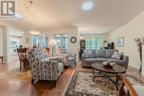 365 Shannon Boulevard, South Huron (Stephen Twp), ON - Indoor Photo Showing Living Room