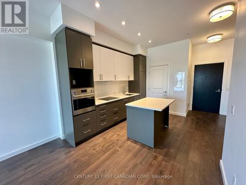 1503 - 181 King Street S, Waterloo, ON - Indoor Photo Showing Kitchen