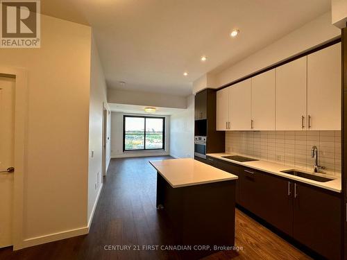 1503 - 181 King Street S, Waterloo, ON - Indoor Photo Showing Kitchen