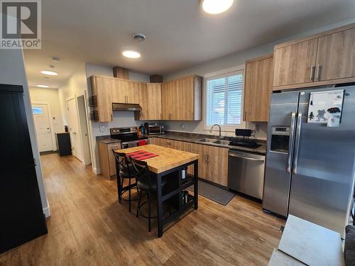 4046 Brink Drive, Prince George, BC - Indoor Photo Showing Kitchen