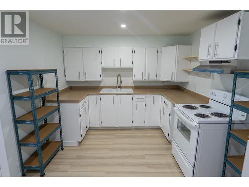 1789-1791 Sloan Avenue, Prince Rupert, BC - Indoor Photo Showing Kitchen