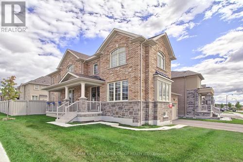 190 Walter English Drive, East Gwillimbury, ON - Outdoor