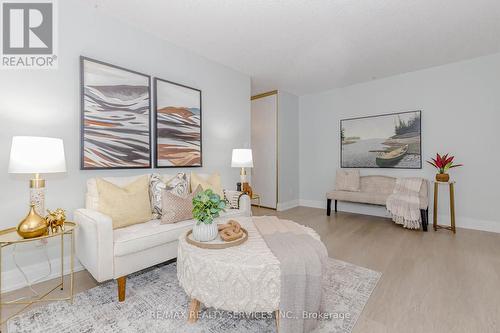 1216 - 155 Hillcrest Avenue, Mississauga (Cooksville), ON - Indoor Photo Showing Living Room