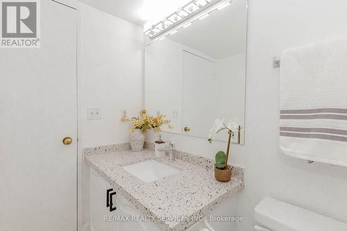 1216 - 155 Hillcrest Avenue, Mississauga (Cooksville), ON - Indoor Photo Showing Bathroom