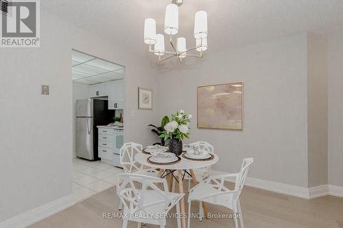 1216 - 155 Hillcrest Avenue, Mississauga (Cooksville), ON - Indoor Photo Showing Dining Room