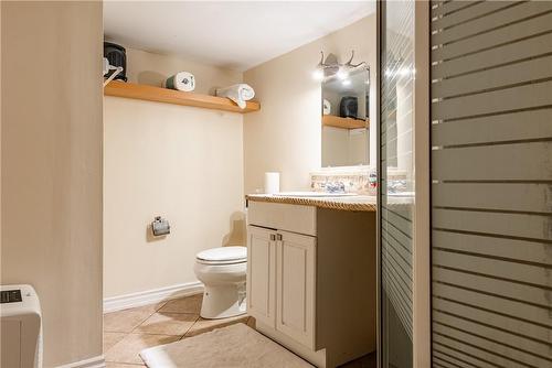 47 Lowell Avenue, St. Catharines, ON - Indoor Photo Showing Bathroom