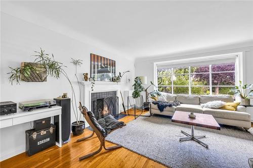 85 Arcade Crescent, Hamilton, ON - Indoor Photo Showing Living Room With Fireplace