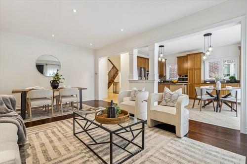 3099 Ferguson Drive, Burlington, ON - Indoor Photo Showing Living Room