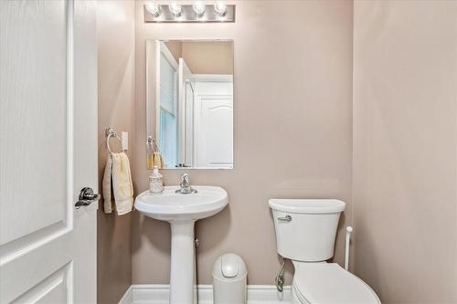 3099 Ferguson Drive, Burlington, ON - Indoor Photo Showing Bathroom