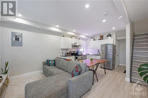 83-85 Lebreton Street, Ottawa, ON - Indoor Photo Showing Living Room