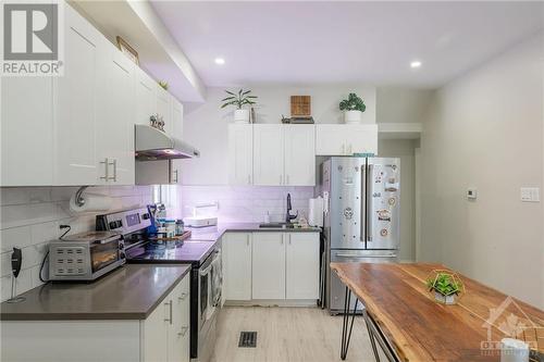 83-85 Lebreton Street, Ottawa, ON - Indoor Photo Showing Kitchen