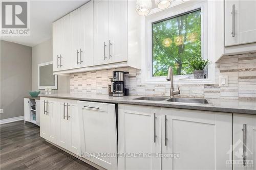 10 Woodland Drive, Mcnab/Braeside, ON - Indoor Photo Showing Kitchen With Double Sink