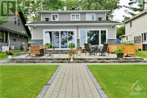 Welcome back from the beach! - 134 Bayview Drive, Ottawa, ON - Outdoor With Deck Patio Veranda