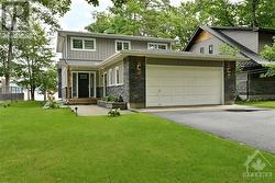 Welcome to 134 Bayview Drive, Constance Bay - 