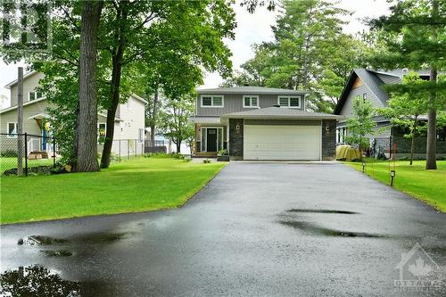 134 Bayview Drive, Ottawa, ON - Outdoor With Facade