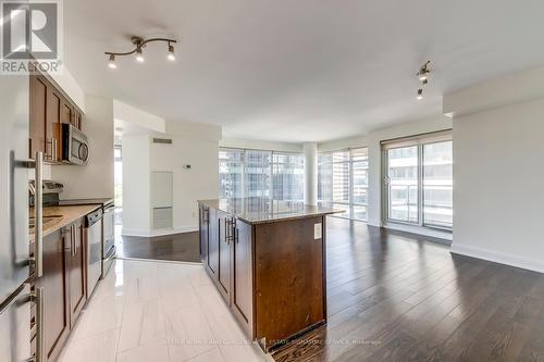 1708 - 2191 Yonge Street, Toronto (Mount Pleasant West), ON - Indoor Photo Showing Kitchen