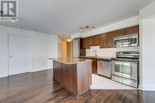 1708 - 2191 Yonge Street, Toronto (Mount Pleasant West), ON - Indoor Photo Showing Kitchen