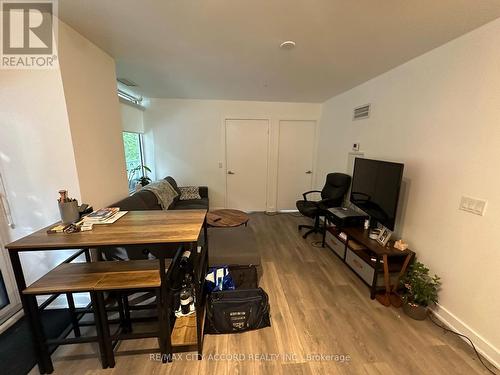 202 - 99 Broadway Avenue, Toronto (Mount Pleasant West), ON - Indoor Photo Showing Dining Room