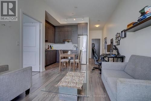 Ph4 - 50 Ann O'Reilly Road, Toronto (Henry Farm), ON - Indoor Photo Showing Living Room