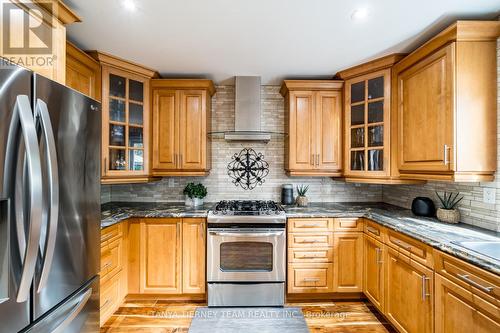 41 Knotty Pine Drive, Whitby (Williamsburg), ON - Indoor Photo Showing Kitchen With Stainless Steel Kitchen