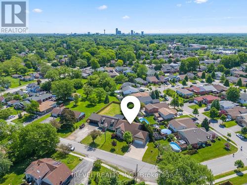 8028 Booth Street, Niagara Falls, ON - Outdoor With View