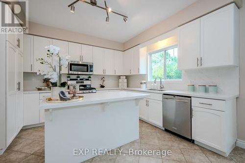 14 Mccorkindale Place, Guelph, ON - Indoor Photo Showing Kitchen