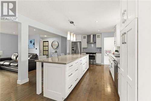 7 Kingsway Crescent, Moncton, NB - Indoor Photo Showing Kitchen With Upgraded Kitchen