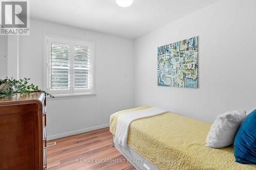 1340 Humphreys Crescent, Burlington (Tyandaga), ON - Indoor Photo Showing Bedroom