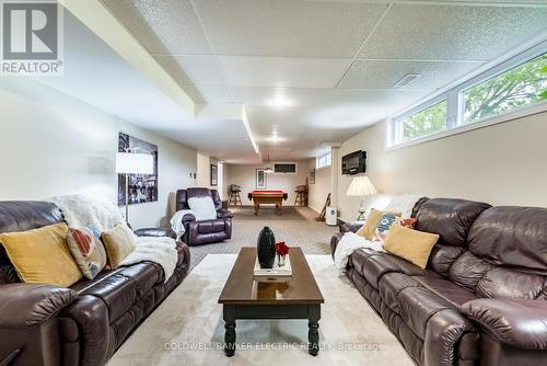 2367 Base Line, Peterborough (Otonabee), ON - Indoor Photo Showing Other Room