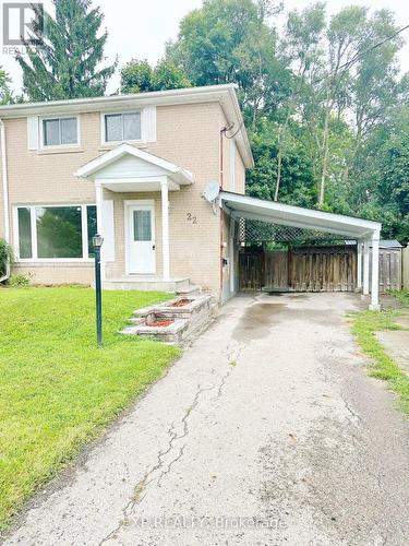 22 Jones Court, Aurora, ON - Outdoor