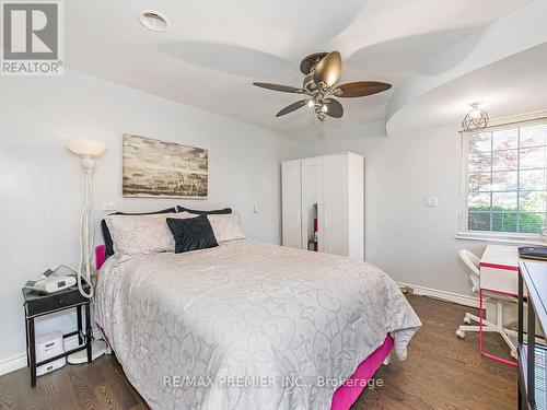 8065 Kipling Avenue, Vaughan (West Woodbridge), ON - Indoor Photo Showing Bedroom