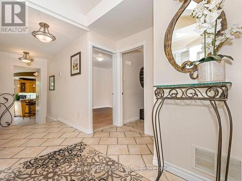 8065 Kipling Avenue, Vaughan (West Woodbridge), ON - Indoor Photo Showing Laundry Room