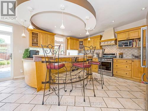 8065 Kipling Avenue, Vaughan (West Woodbridge), ON - Indoor Photo Showing Kitchen