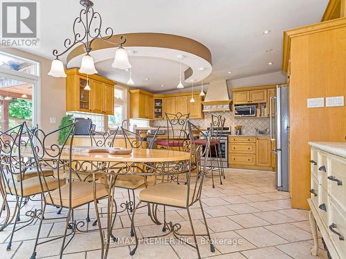 8065 Kipling Avenue, Vaughan (West Woodbridge), ON - Indoor Photo Showing Dining Room