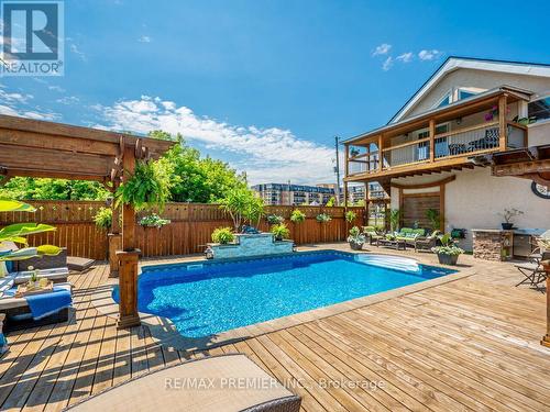 8065 Kipling Avenue, Vaughan, ON - Outdoor With In Ground Pool