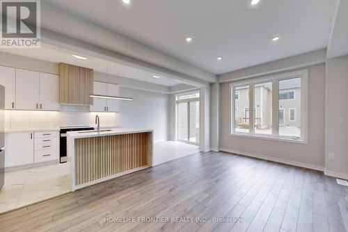 6 Rochester Drive, Barrie (Painswick South), ON - Indoor Photo Showing Kitchen