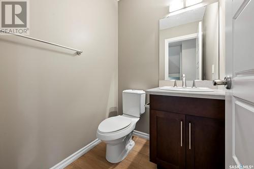 239 4002 Sandhill Crescent, Regina, SK - Indoor Photo Showing Bathroom