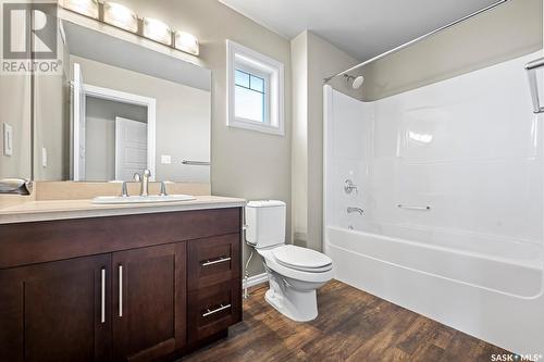 239 4002 Sandhill Crescent, Regina, SK - Indoor Photo Showing Bathroom